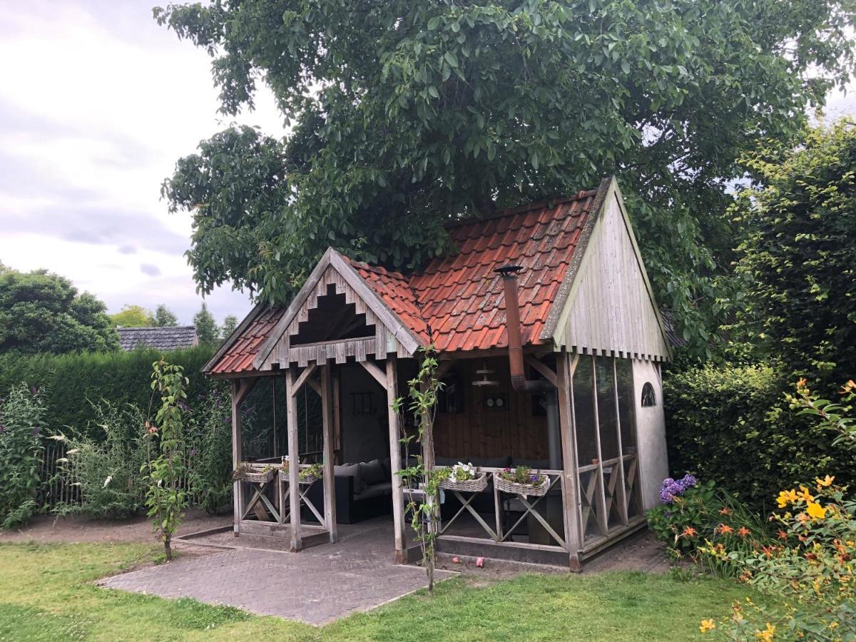 Bnb Onder De Blauwe Hemel Bed and Breakfast Vlijmen Exteriör bild